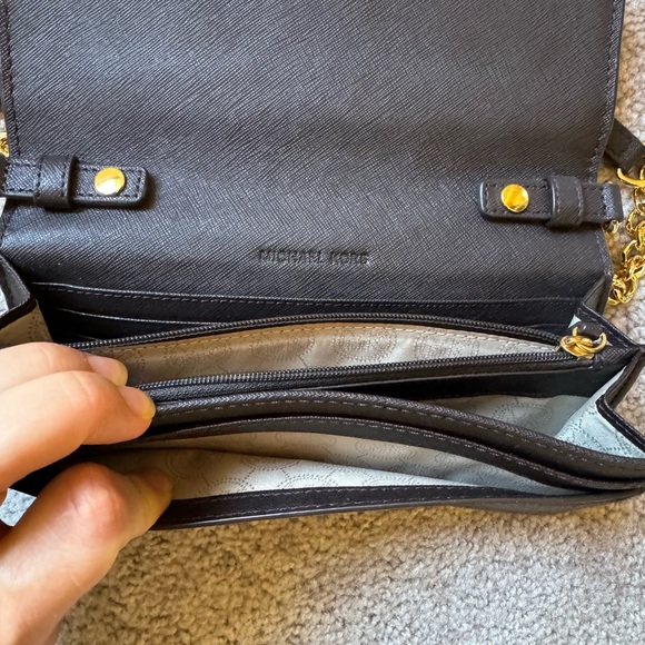 Michael Kors Wallet on Chain (removable) in Camouflage Calf Hair - Picture 3 of 10